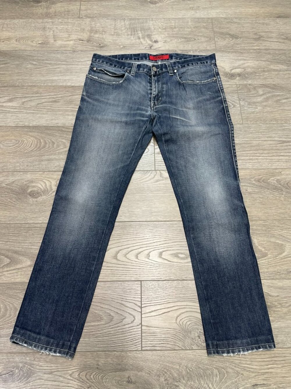 Hugo Boss Mens Blue Distressed Straight Leg Denim Jeans W32 L28 Vintage Fade